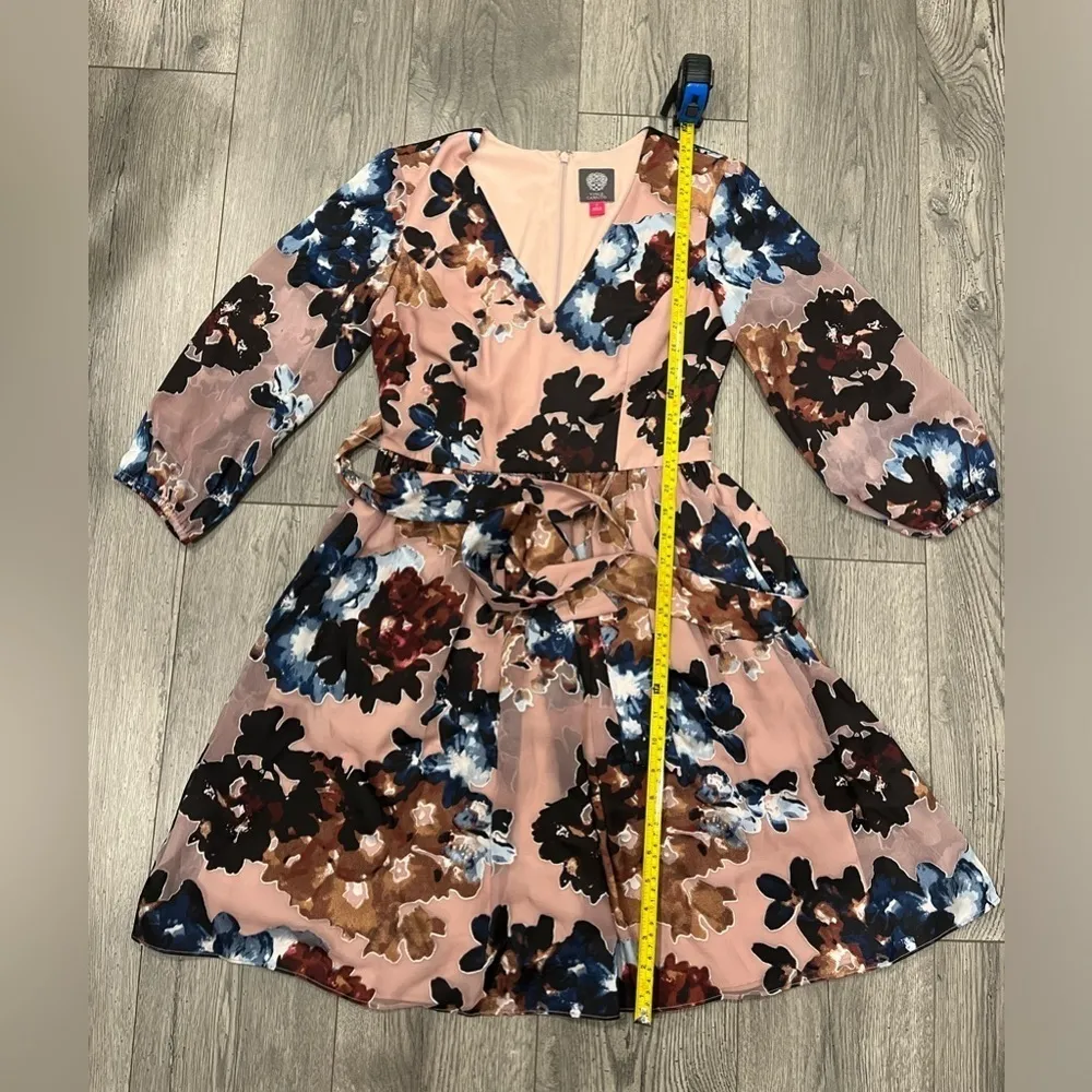 Vince Camuto Dress - Image 4