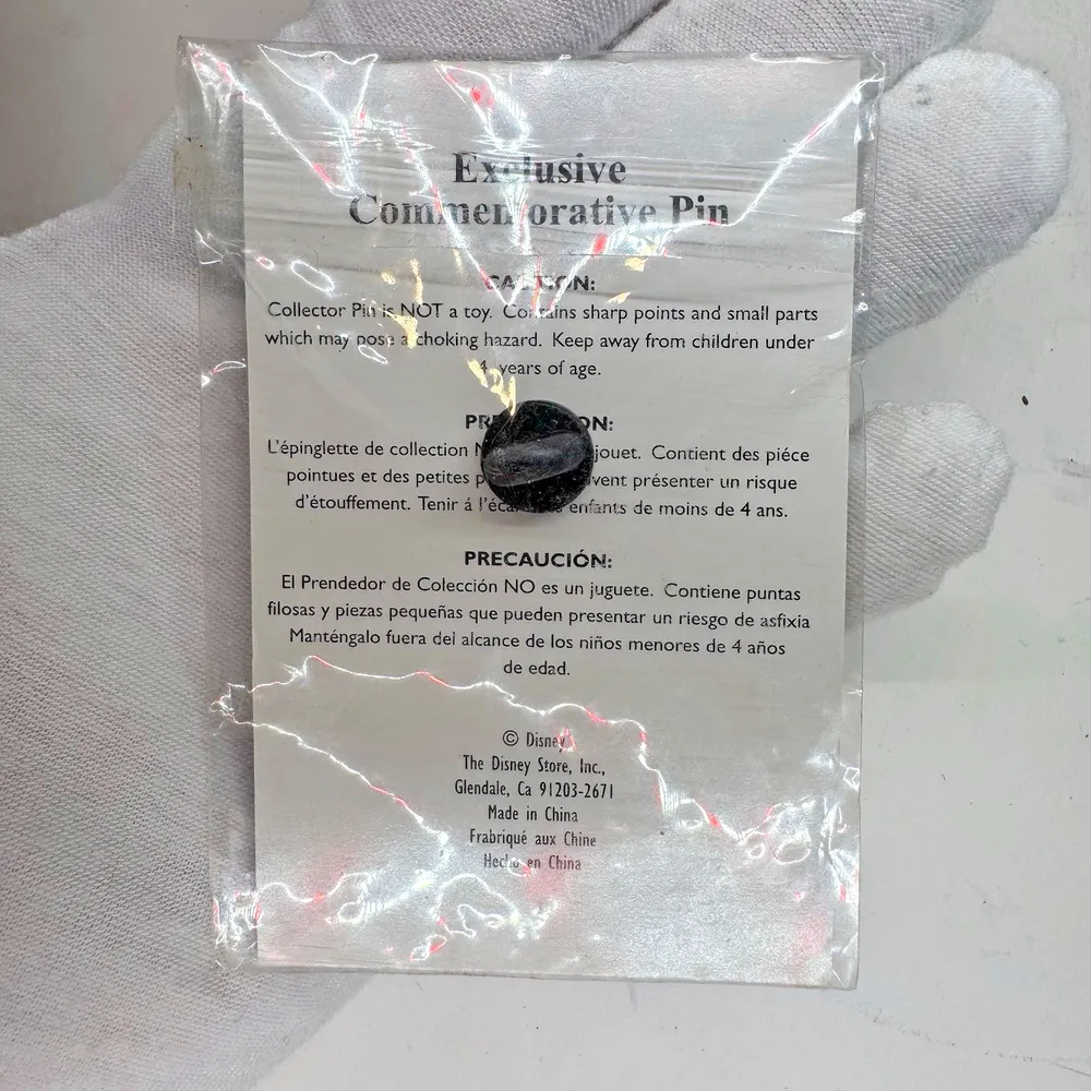 2001 Disney Store Commemorative Pin The Seven Dwarf's Poster Snow White NEW - Image 4