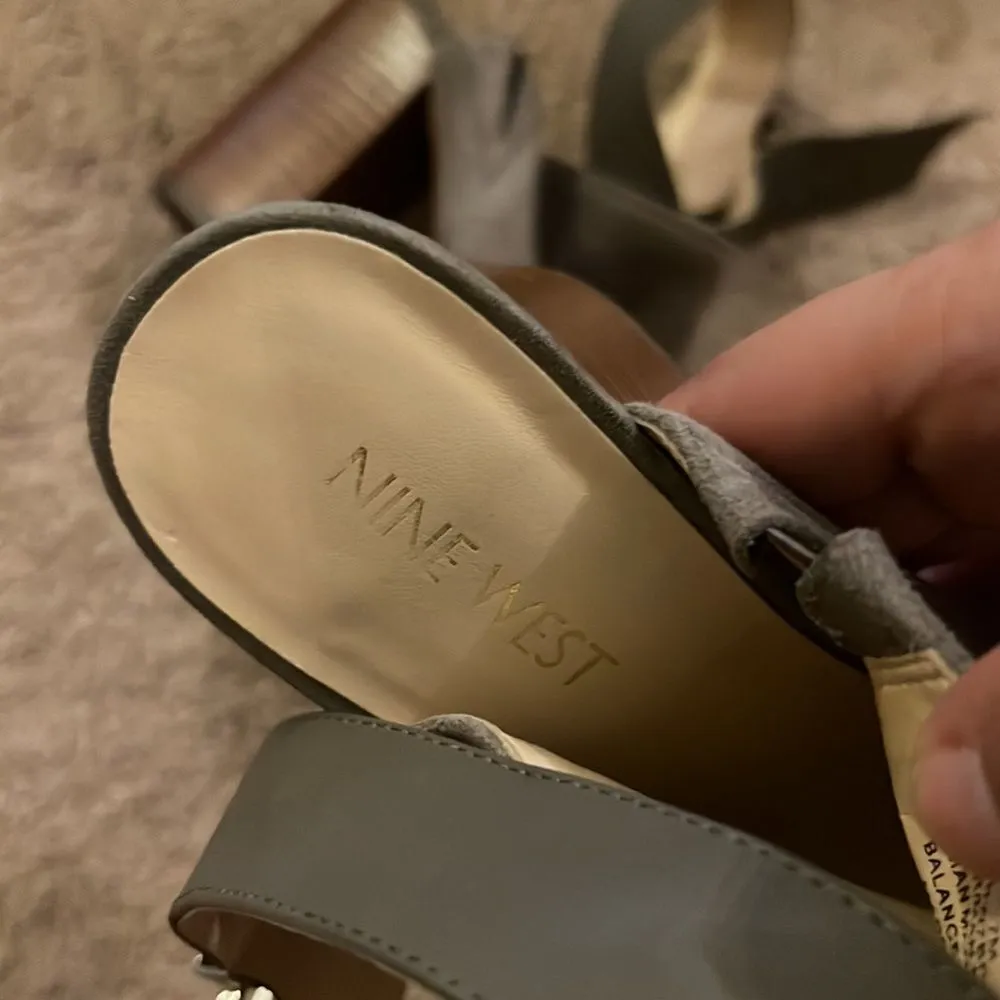 Nine West grey sandals 7 - Image 3