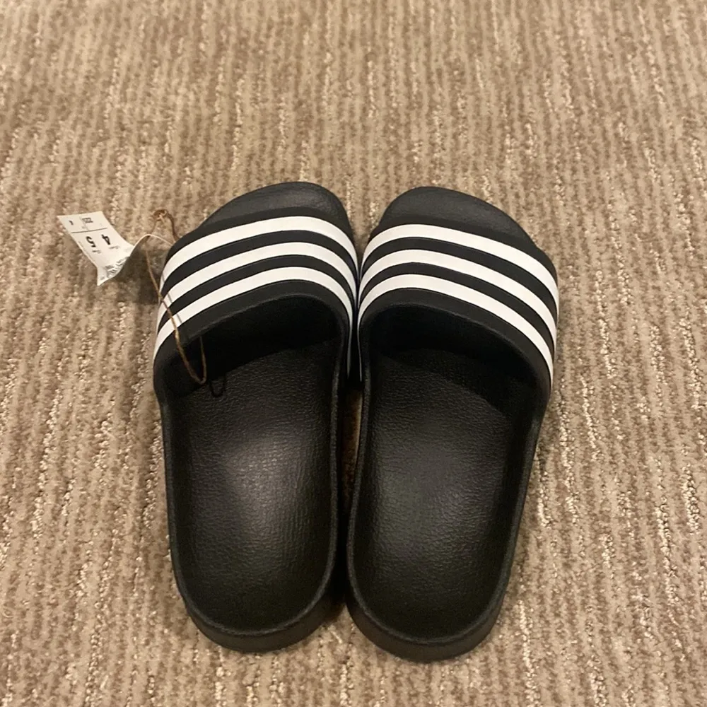 Adidas pool slides - Image 2