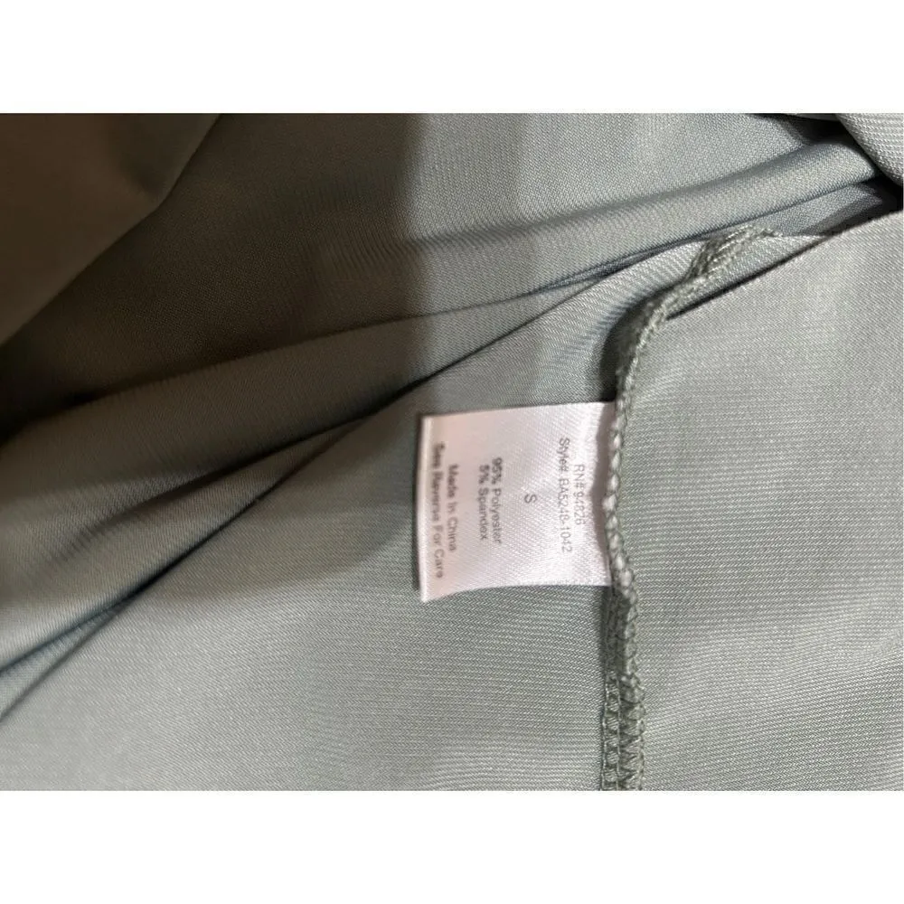 Women’s dressy casual sage green top quarter zip roll tab sleeves size small - Image 5