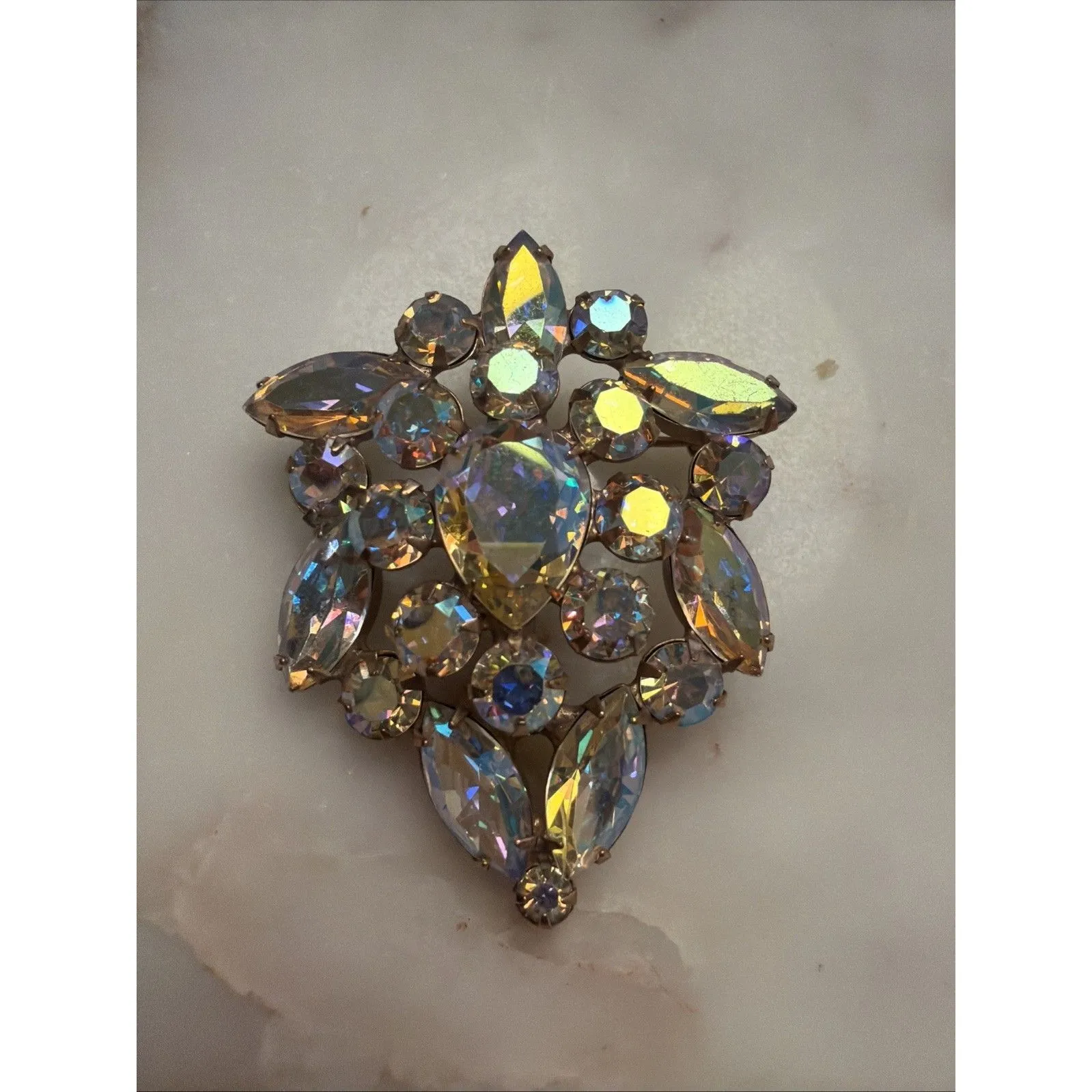 Vintage Weiss Signed Rhinestone Brooch & Clip Earring Set – Aurora Borealis Gold - Image 2