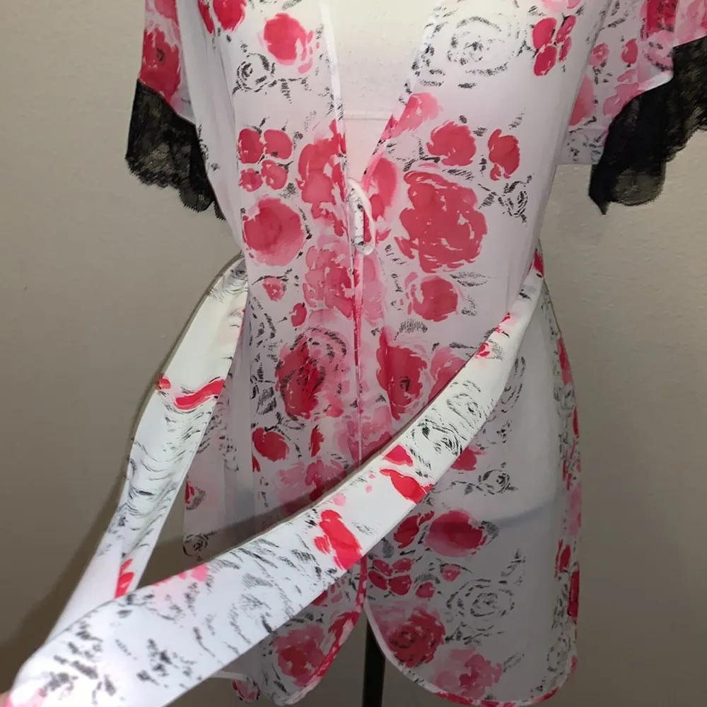 Linea Donatella  white with pink floral intimates kamino robe - Image 5