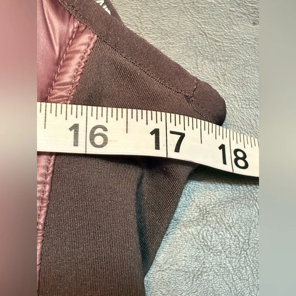 Calvin Klein Performance Puffer Vest with Security Pocket size Small - Image 9