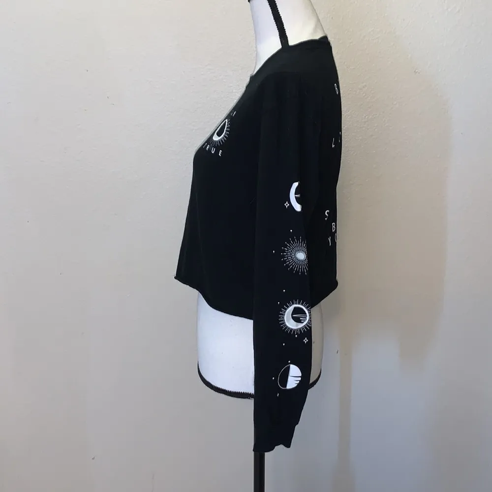 Cold Crush  black Stay True positivity long sleeve crop top - Image 3