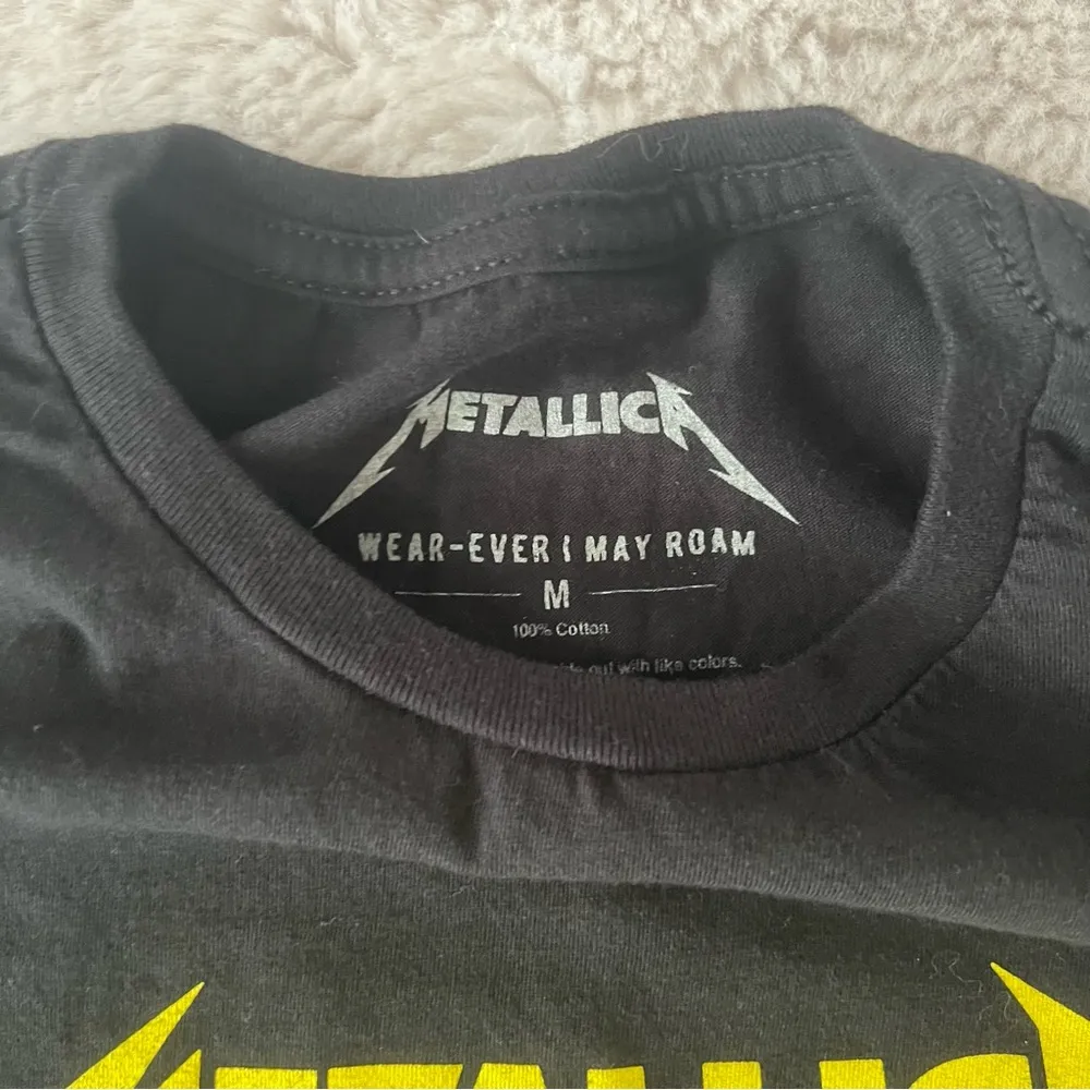 Metallica M72 World Tour Tee Women’s medium Black - Image 5
