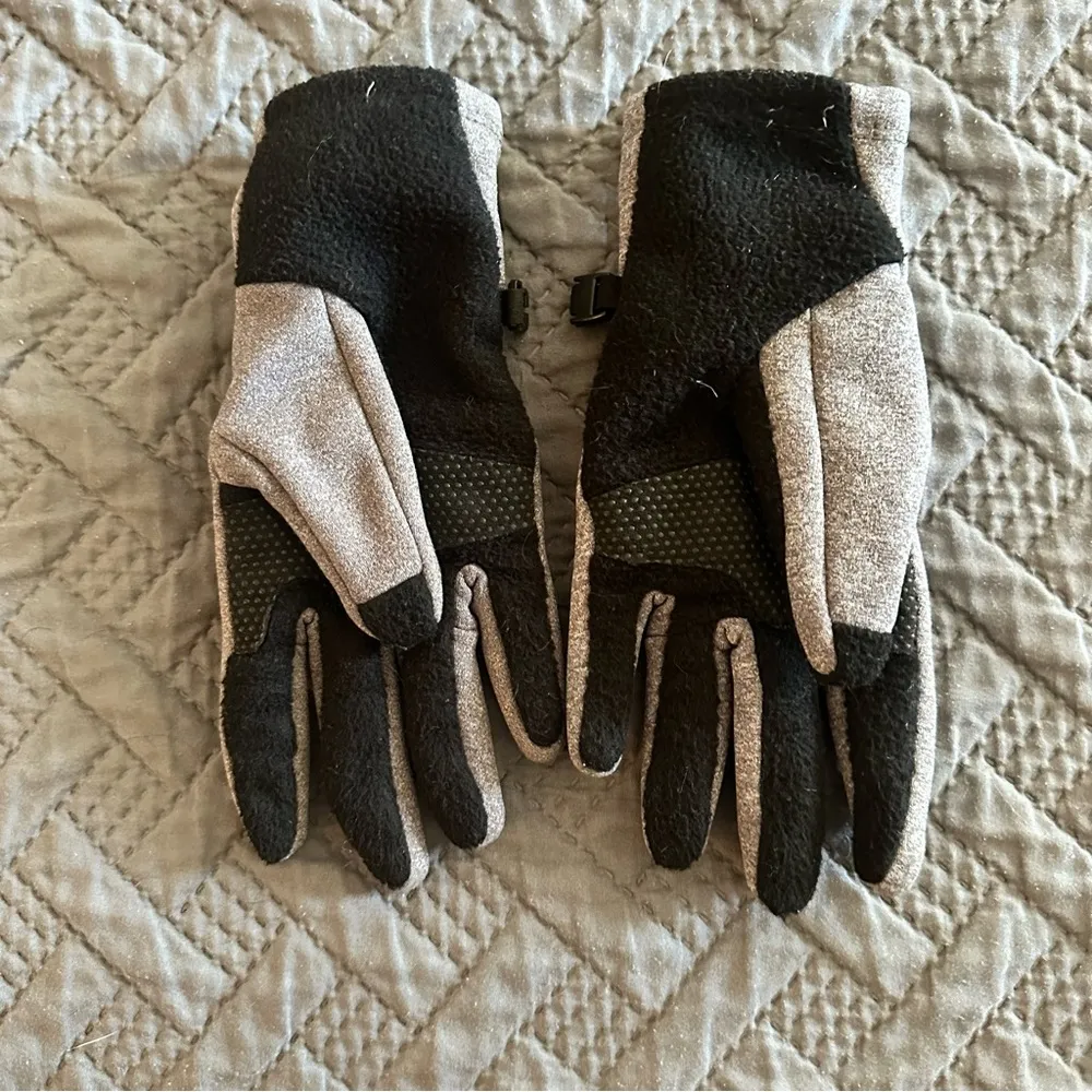 Head Woman’s Gray Winter Gloves Size M - Image 3