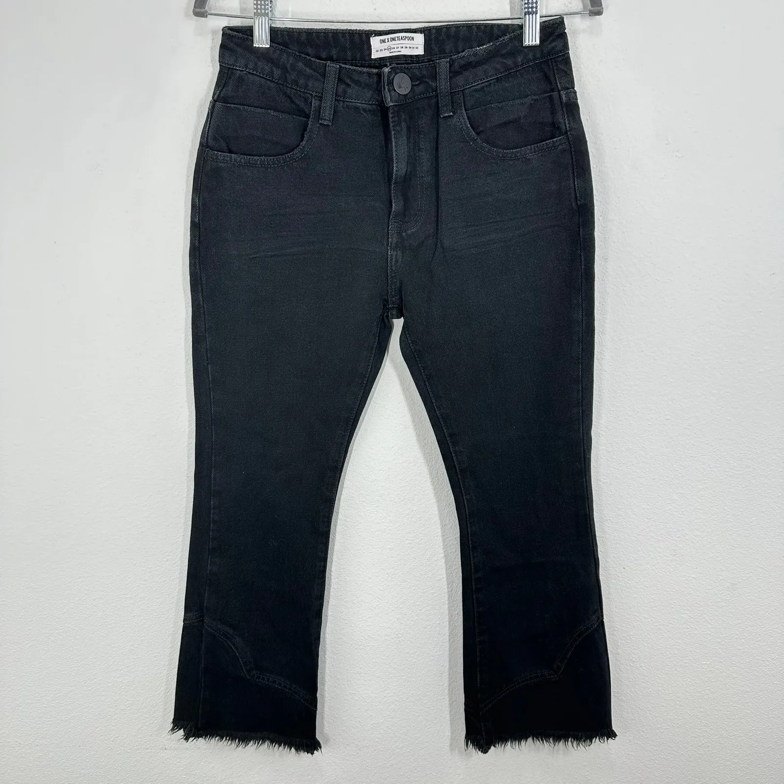 One Teaspoon Kicks‎ Low Waist Black Oak Denim Jeans Frayed Hem Cropped Flare - Image 10