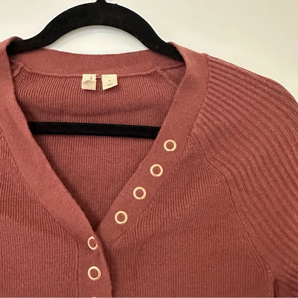 Anthropologie Moth Womens Outpost Henley Sweater Ribbed Flare Long Sleeve Small - Image 4