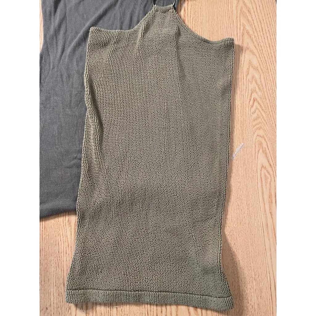 Bundle of 2 Womens Dresses Popular 21 Ribbed Size Small/medium - Image 3