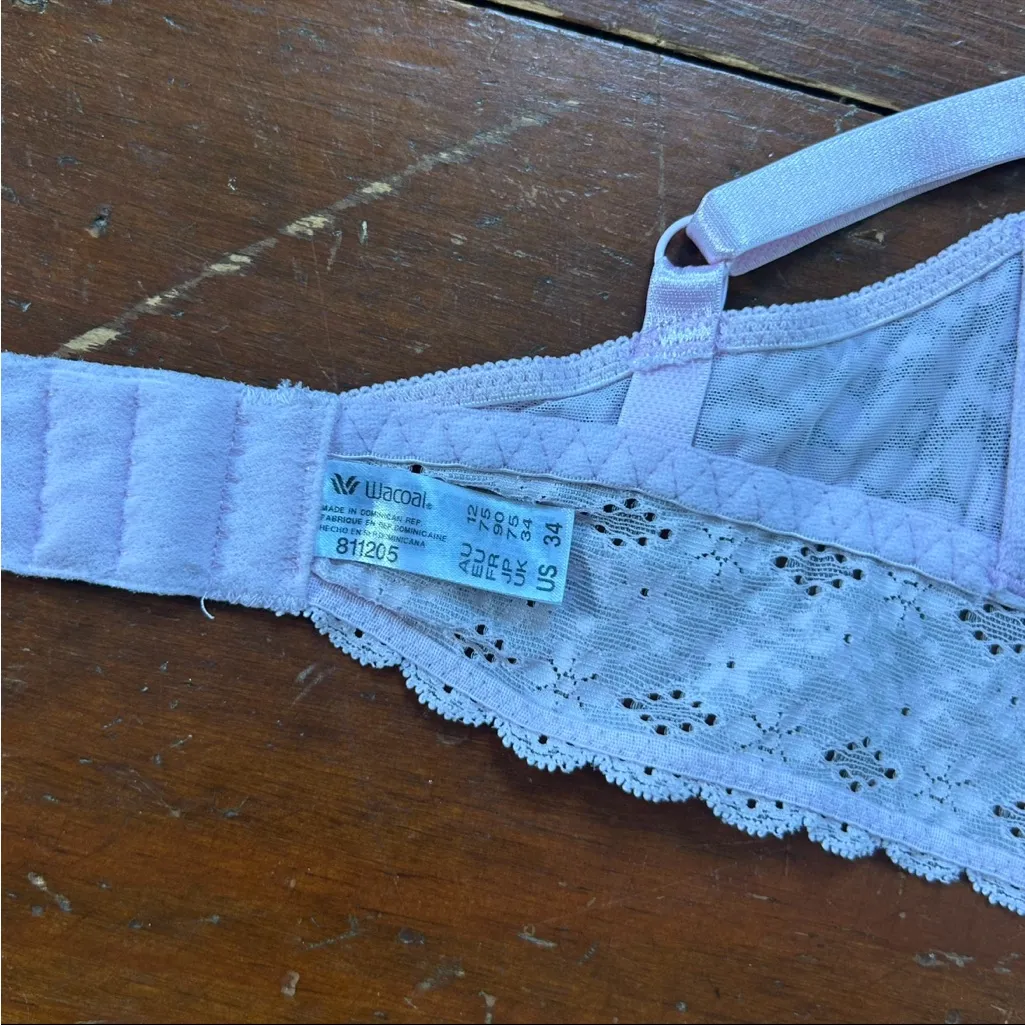 Wacoal  Lace Bralette in Light Purple - Image 3