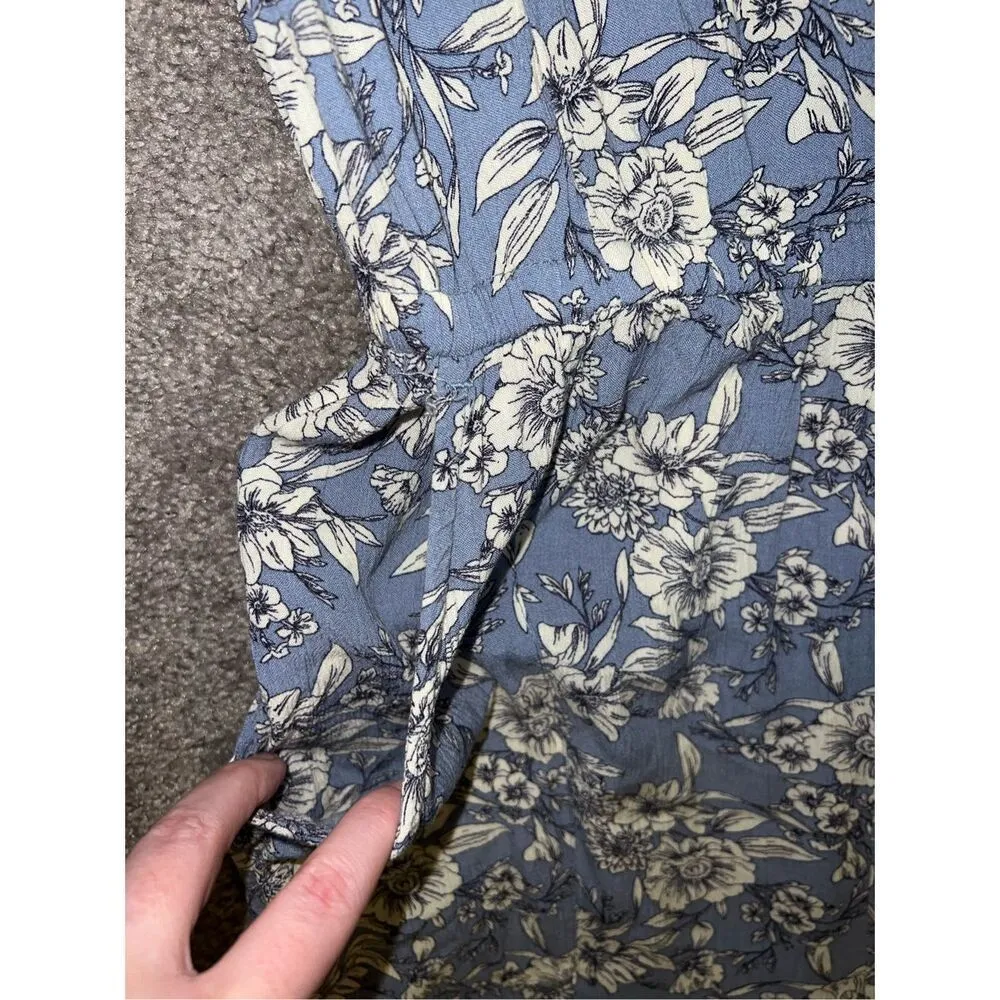 American Eagle Outfitters Eyelet Flutter Sleeves Romper Size MEDIUM - Image 8