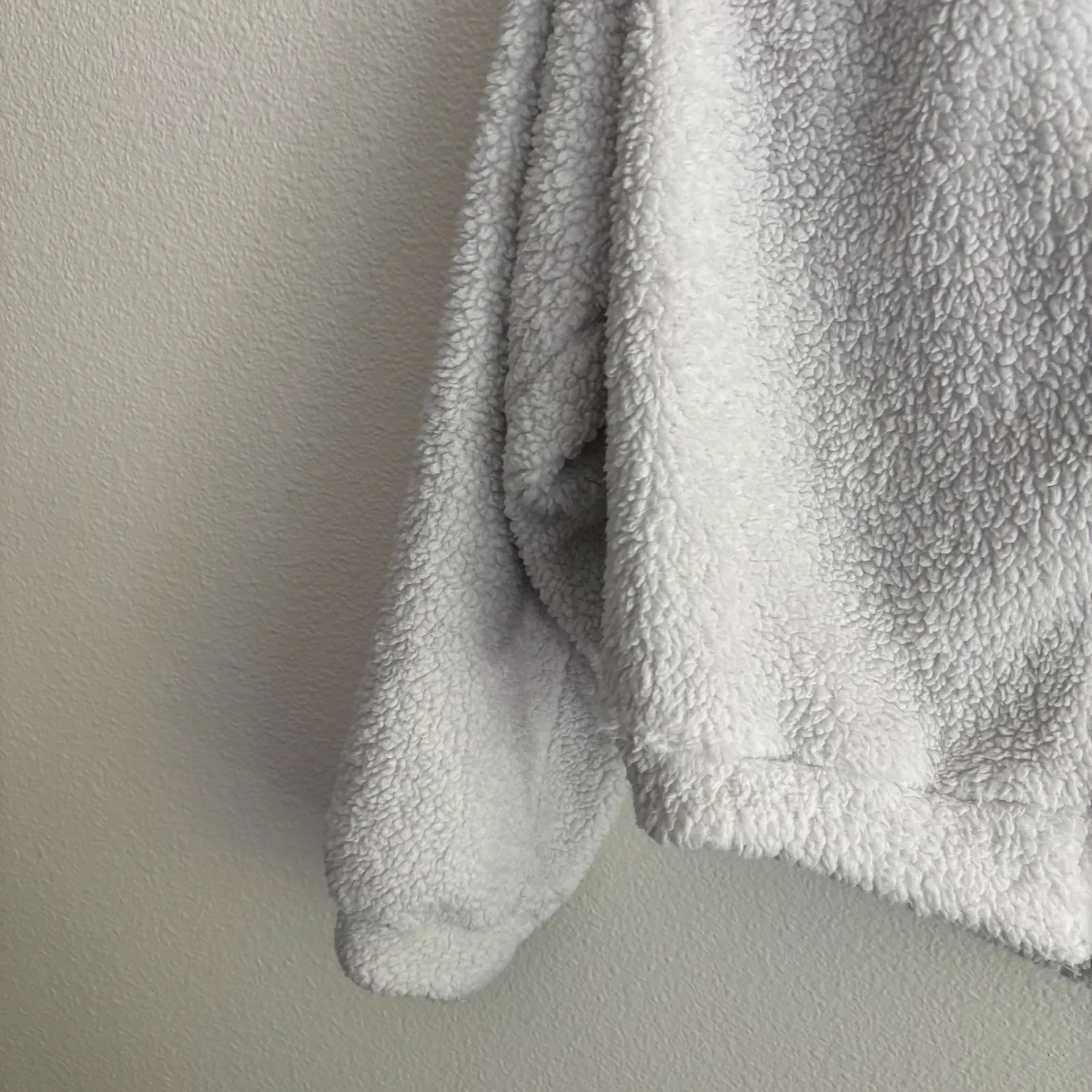 White Fuzzy Cropped‎ Hoodie Full Zip Up Sweatshirt Jacket - Image 5