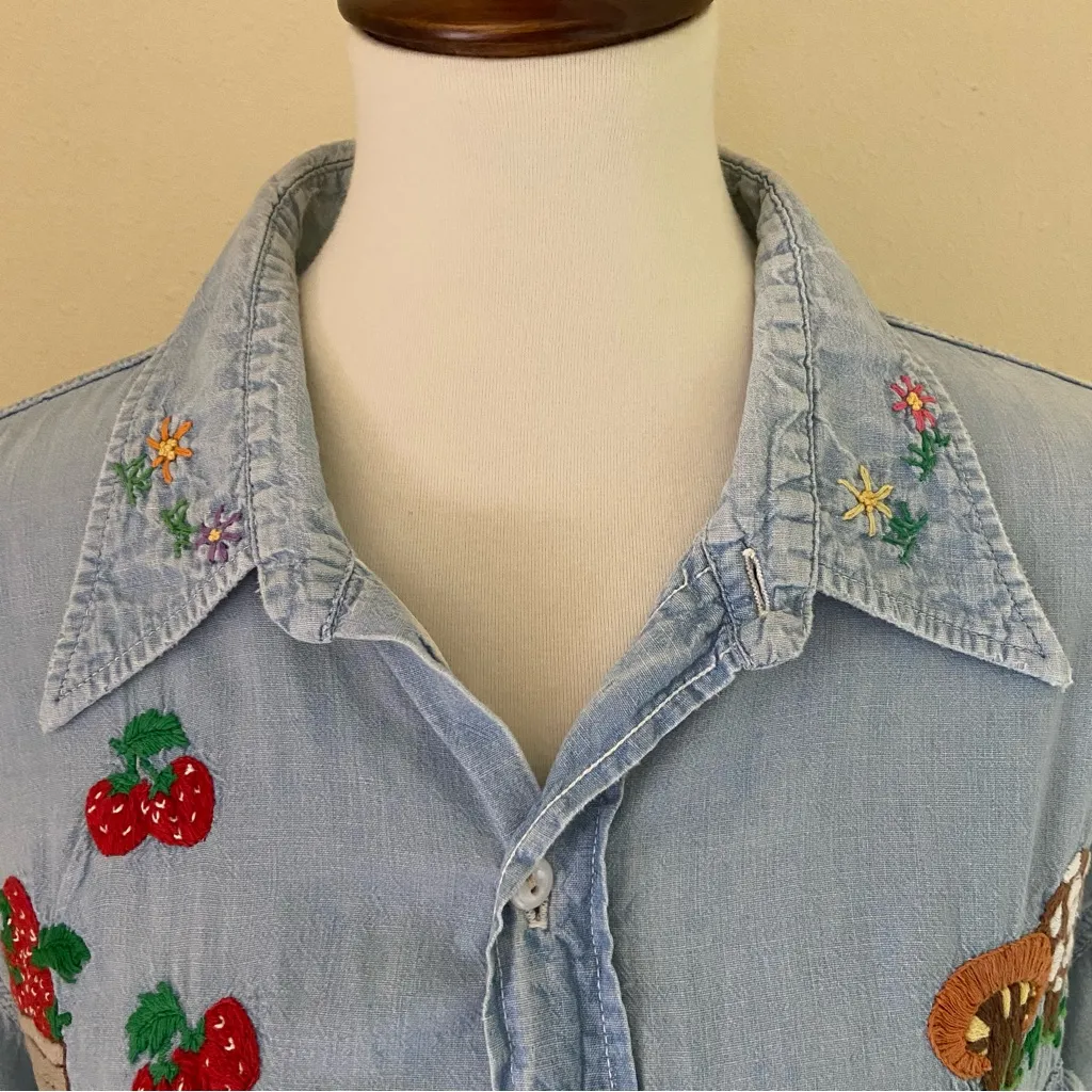 70s Vintage Embroidered Big Mac Button Up Top Blue Size M - Image 2