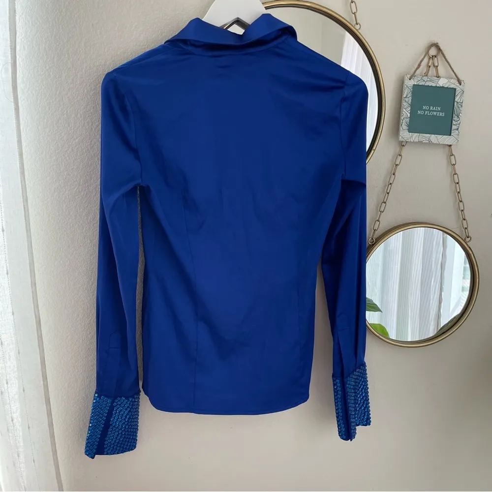 Le Superbe Superstoned Button Up Orbital Seamed Satin Fitted Shirt 2 NWOT Blue - Image 8