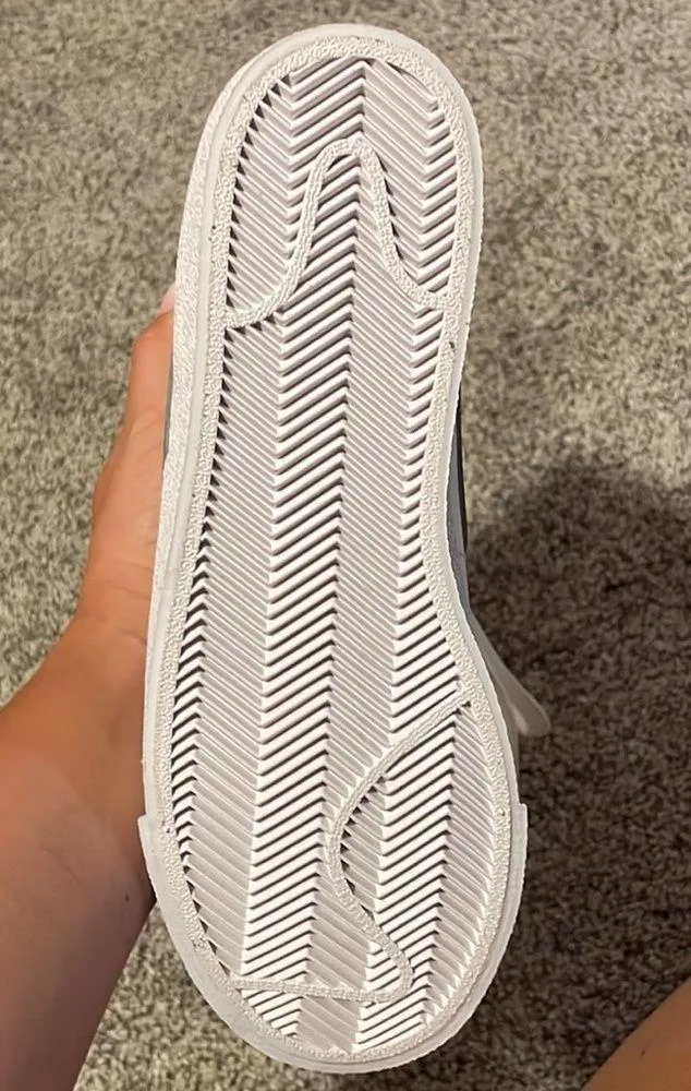 Nike Blazers - Image 5