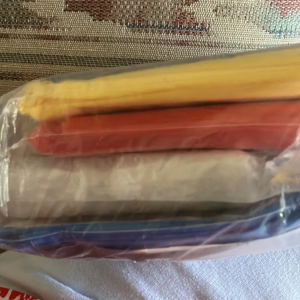 Set of 4 disposable rain ponchos - Image 2