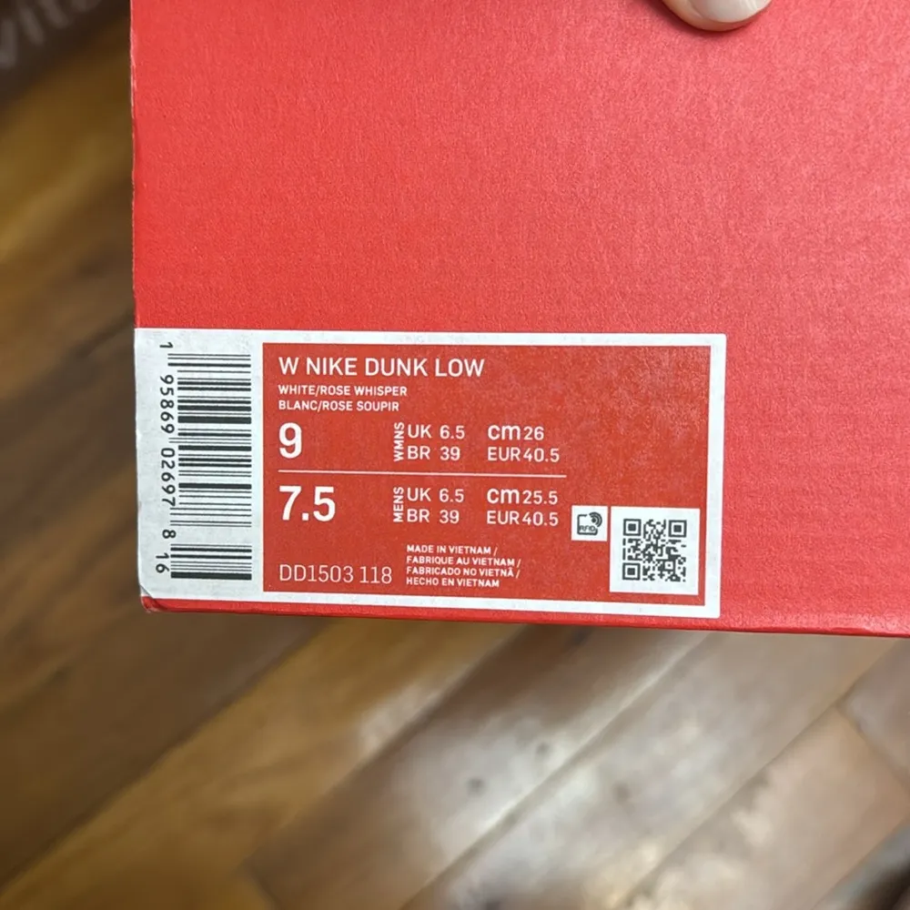 Nike  Dunk Low Sneakers - Pink and White - Image 7