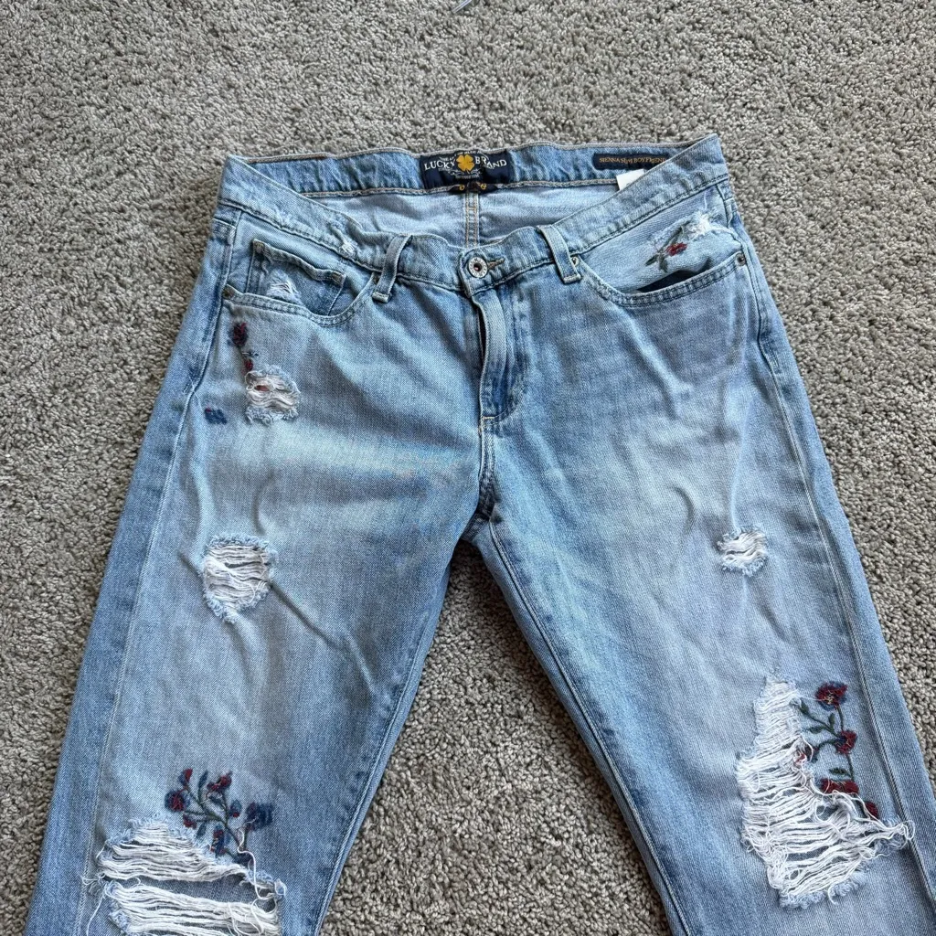 Lucky Brand Sienna Slim Boyfriend Embroidered Jeans Size 6/28 FLAWS - Image 4