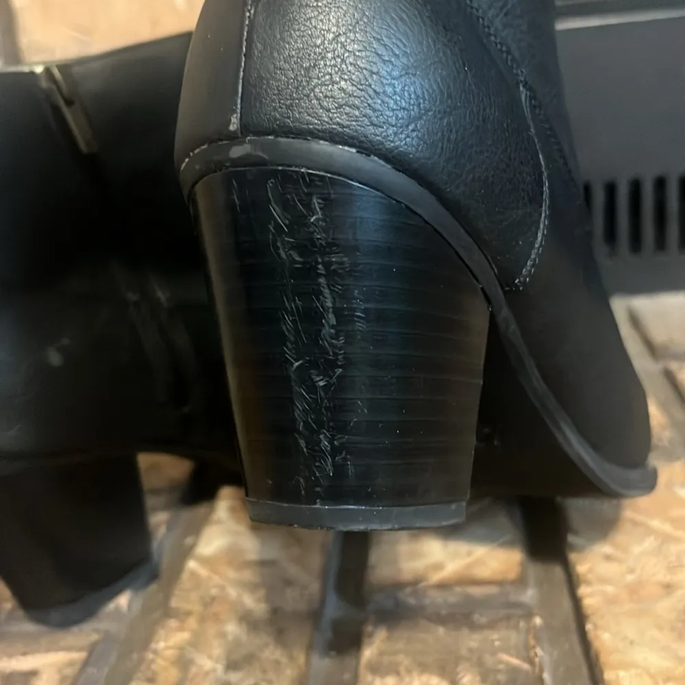 Chaps‎ Misa Black Ankle Boots Size 8.5 - Image 10