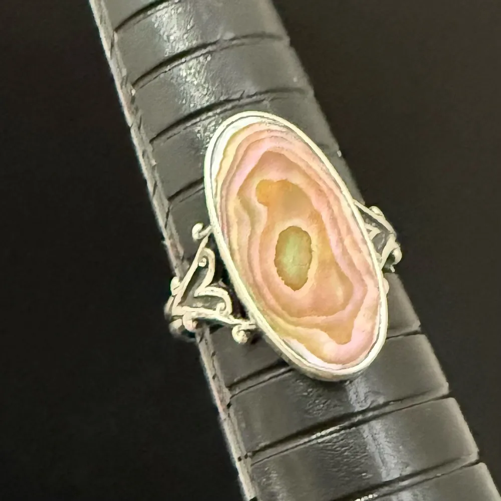 Vintage Sterling Silver Flat Oval Abalone Shell Women’s Ring Size 5.5 3g. Green - Image 9