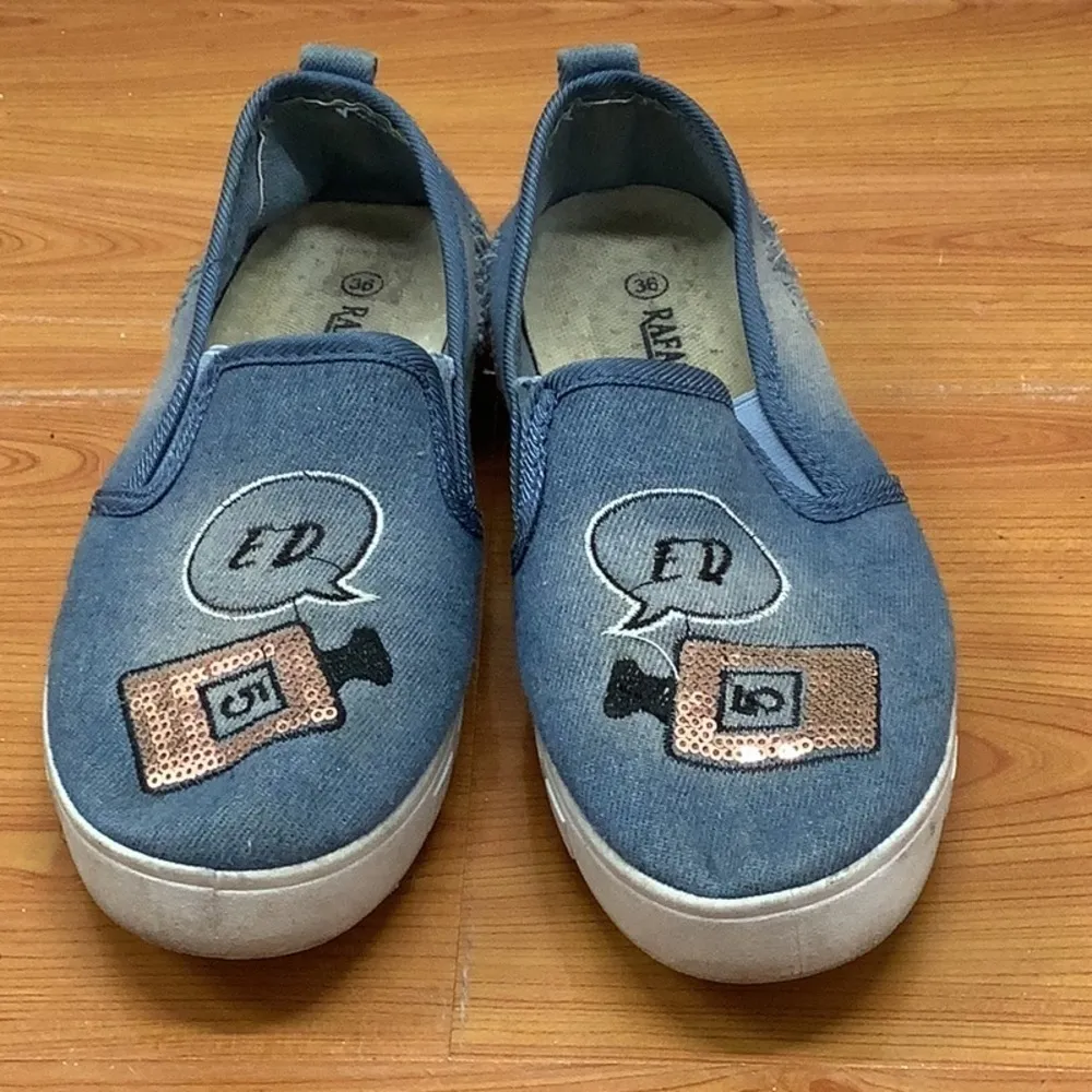 Rafaellos Ed 5 distressed denim slip on shoe size 36 (Preowned) Blue - Image 6