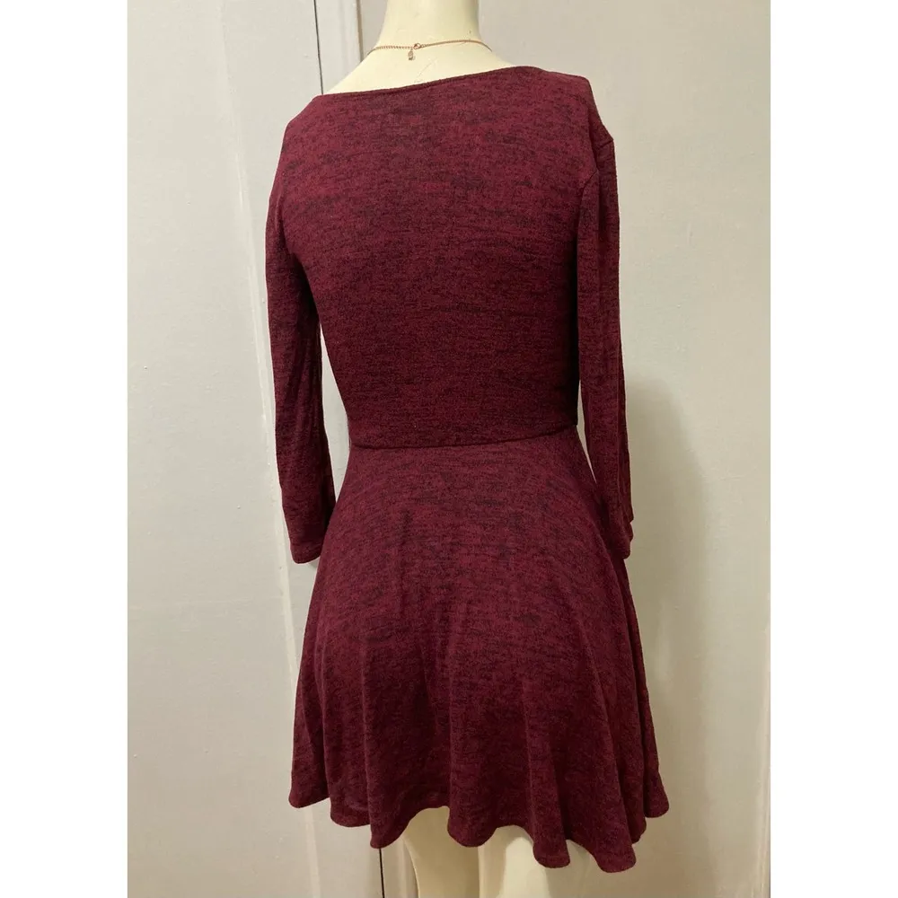 Kimchi blue fits like medium burgundy red fit and flare dress open cut size tag - Image 4