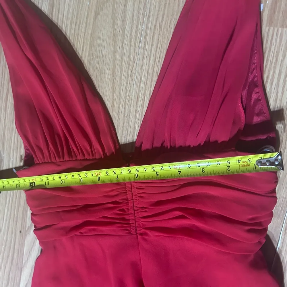 Gorgeous long Elegant Red Evening Gown Faviana womens size 1/2 - Image 10