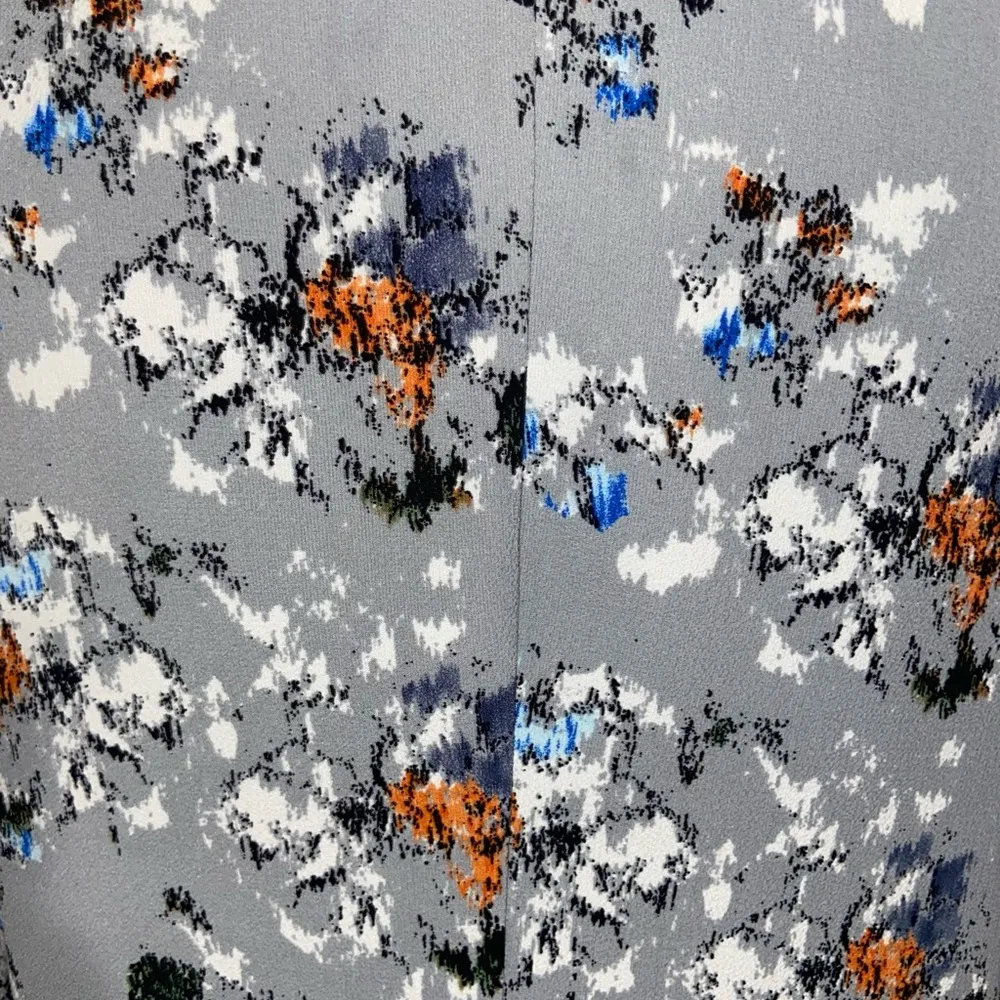 Like New Abstract Light Weight Blazer - Image 5