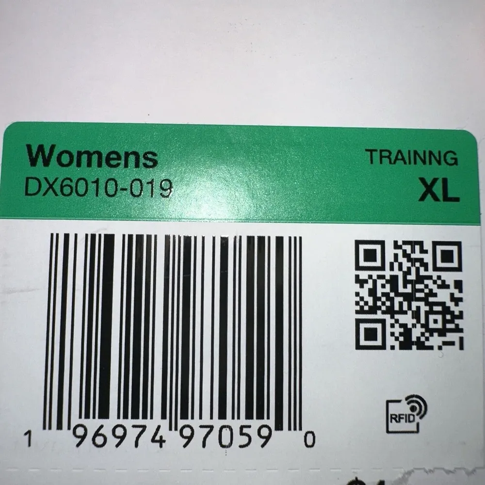 Nike One Women's Size XL‎ Dri-FIT Mid-Rise 3" Brief-Lined Shorts DX6010-019 NWT - Image 10