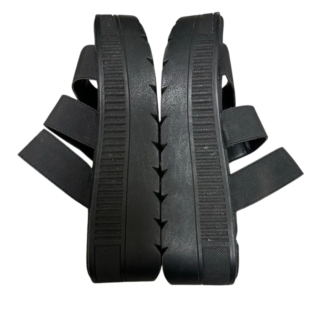 Calvina Black Three Straps Platform Sandal - Image 4