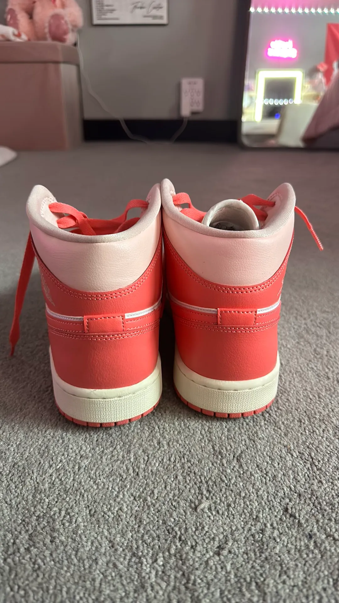 Air Jordan 1 Mid - Image 6