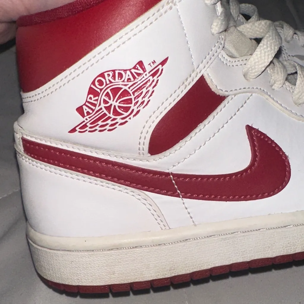 Nike Jordan Mids// White Pomegranate (very pre loved) - Image 2