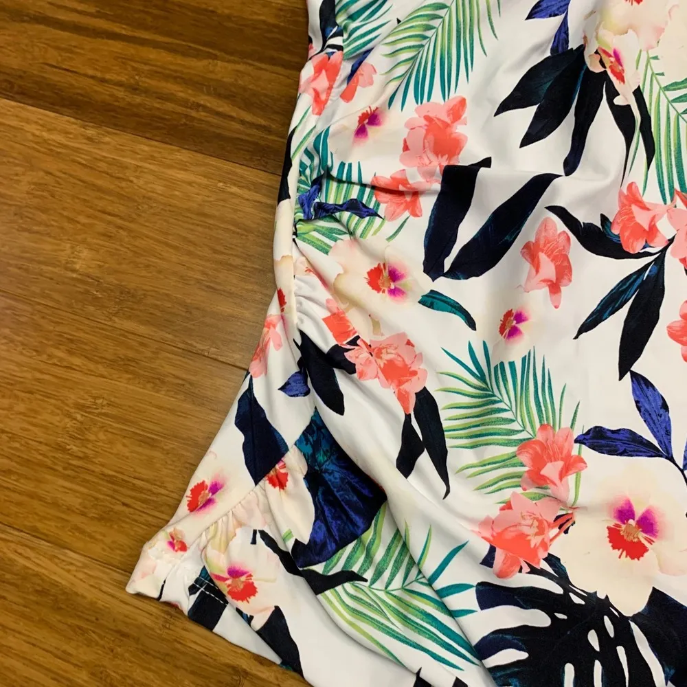 Leilani Floral Tankini Top Women Size 16 Swimsuit Ruched Halter White Pink Green - Image 3