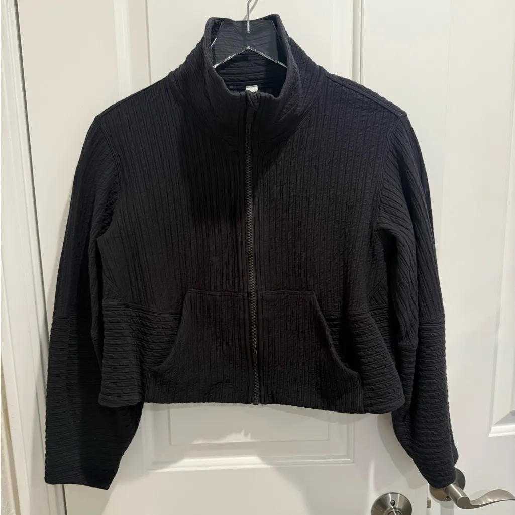 LULULEMON Textured Crop Jacket in Black size XS Full Zipper - Image 4