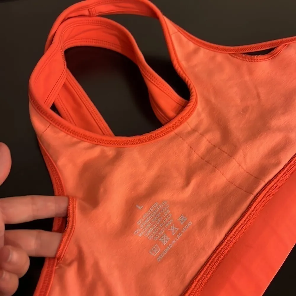 Agent 84 Sports bra, pull over style, size L, criss - Image 8