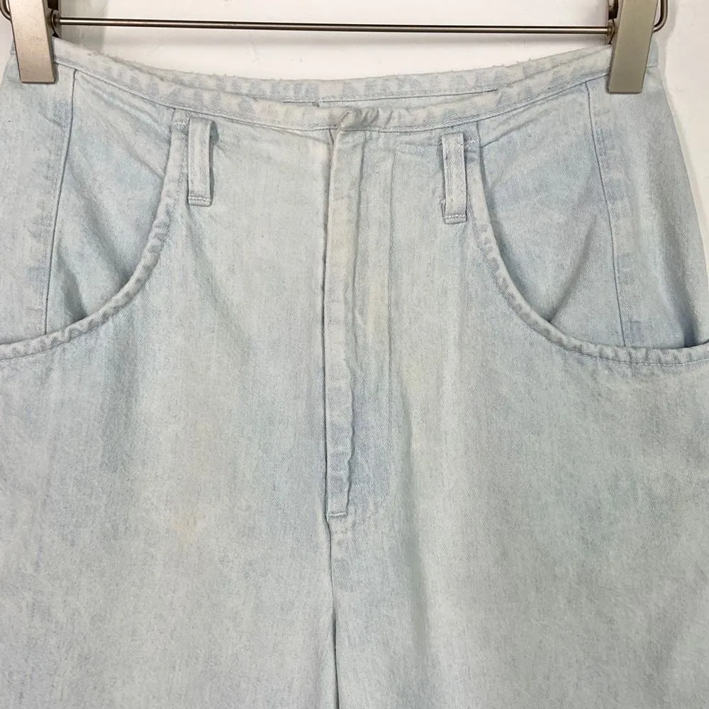 Bermuda Chic Schooners Vintage Light Wash  Jean Shorts Size 24 in - Image 2
