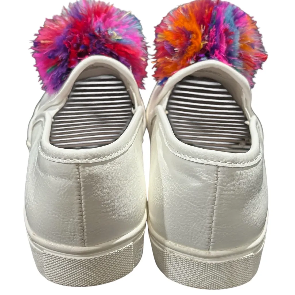 Betsey Johnson Trixy slip-on fashion sneakers white with Pom Pom size 7 - Image 4