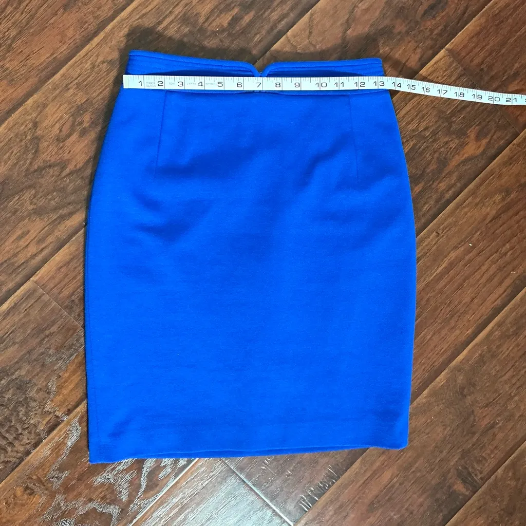 Tahari Nice comfy  skirt 💙 - Image 7