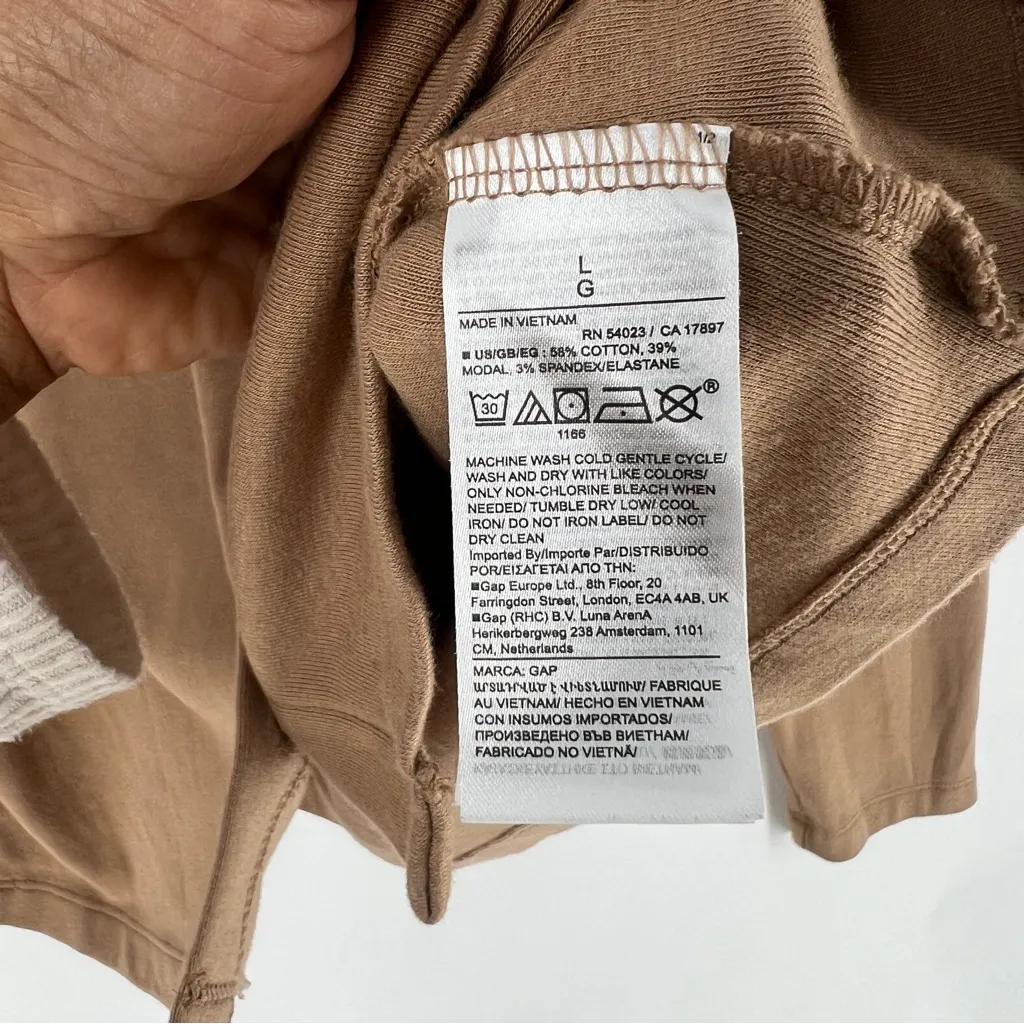 Gap Super Soft Modal Blend Modern Button‎ Front Utility Shirt Long Sleeve Tan - Image 7