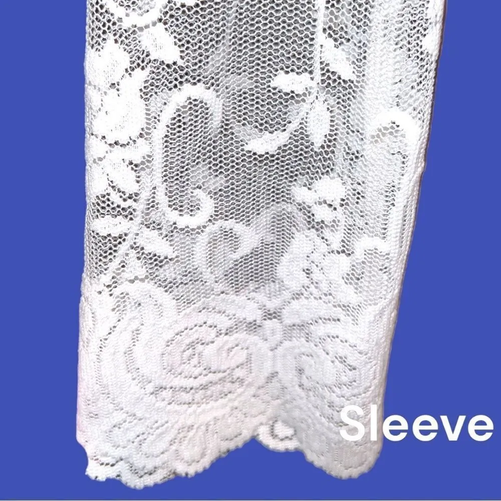 JH collectibles beautiful semi sheer Chantilly lace blouse w/ Pearl look button White Size L - Image 7