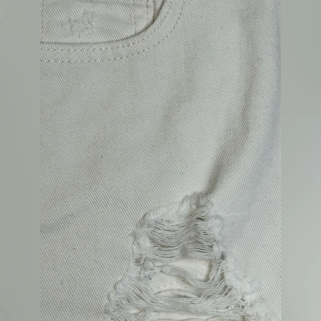 Forever 21 Womens High‎ Rise Relaxed Mom Short Distressed Beige Size 24 NWT - Image 7