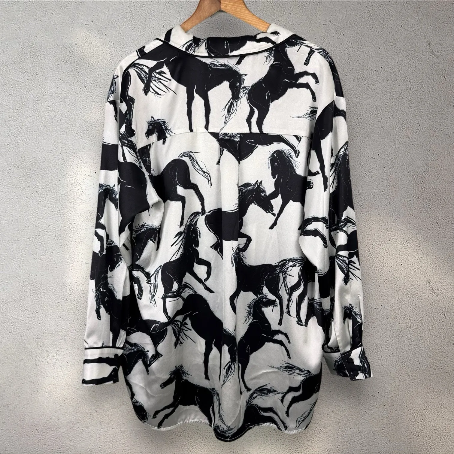 Karen Millen Equestrian Horse Stallion Print Blouse Top US 10 Silky - Image 5
