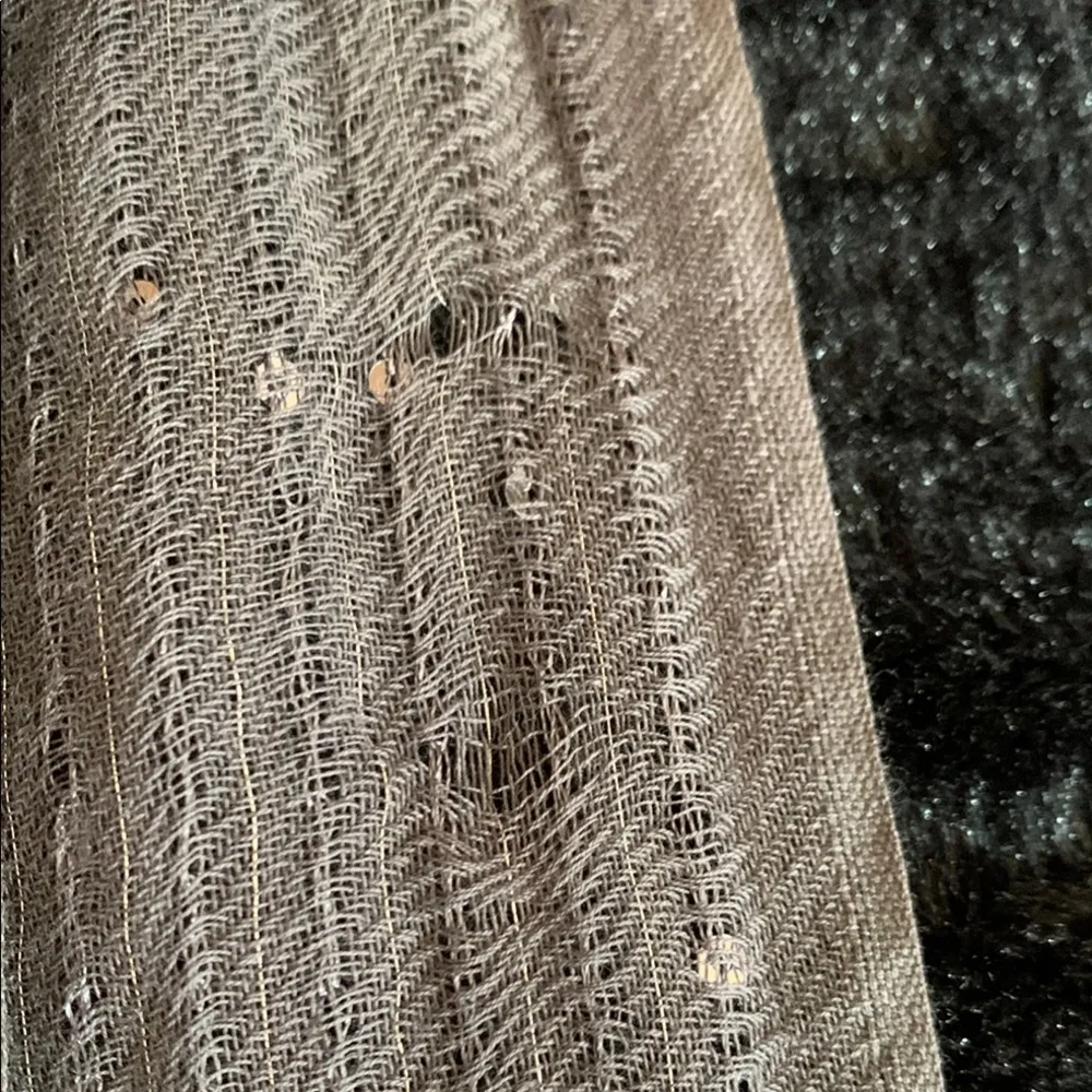 Abercrombie Metallic Silver Gray Sequin Elegant Shimmer Scarf One Size - Image 7