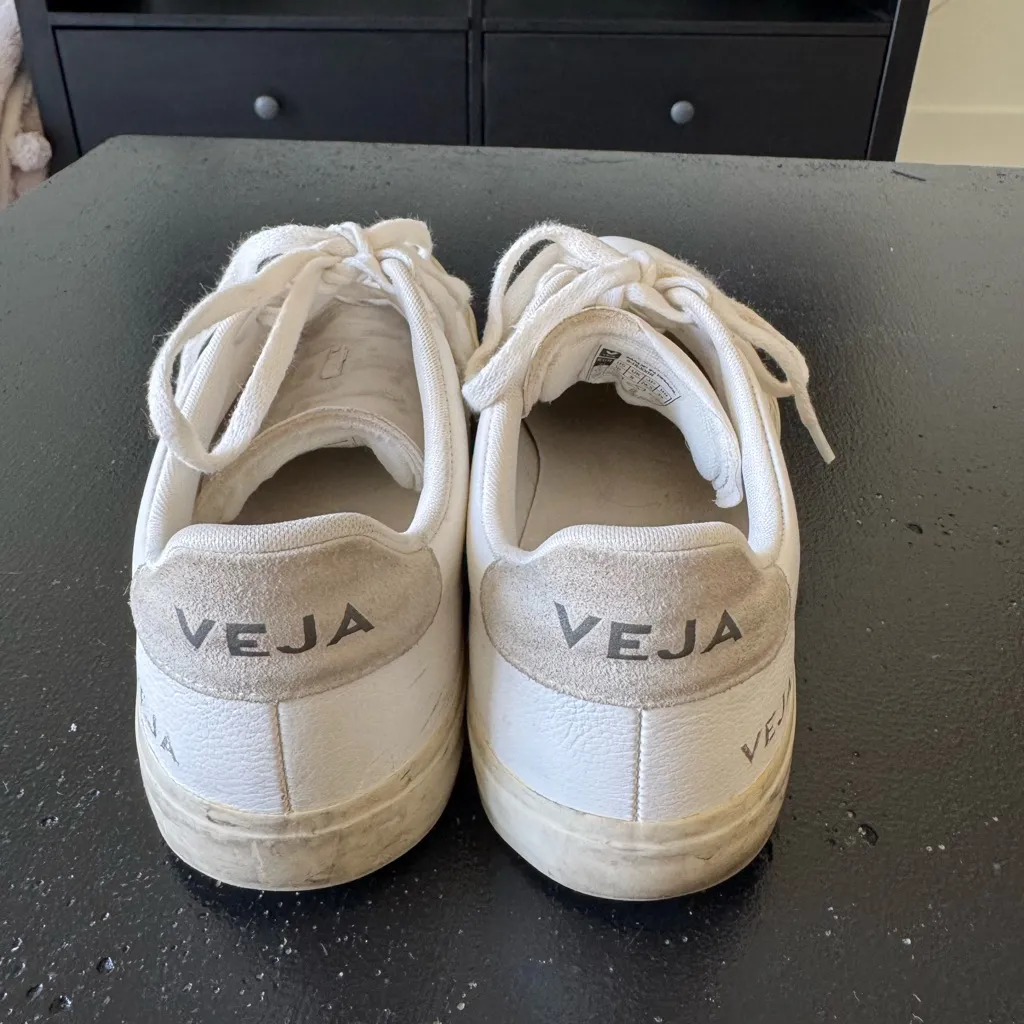 Veja White and Beige Casual Sneakers - Image 3