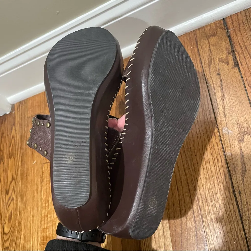 Arturo Chiang Patty Leather Studded Platform Slide Wedge Sandals Brown Women 11M - Image 9