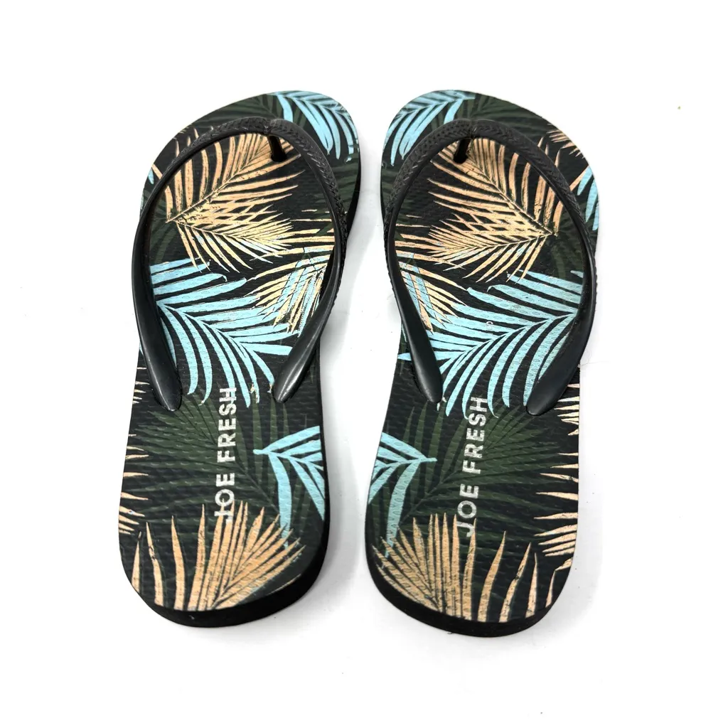 JOE FRESH palm tree flip flops, size 6 - Image 3