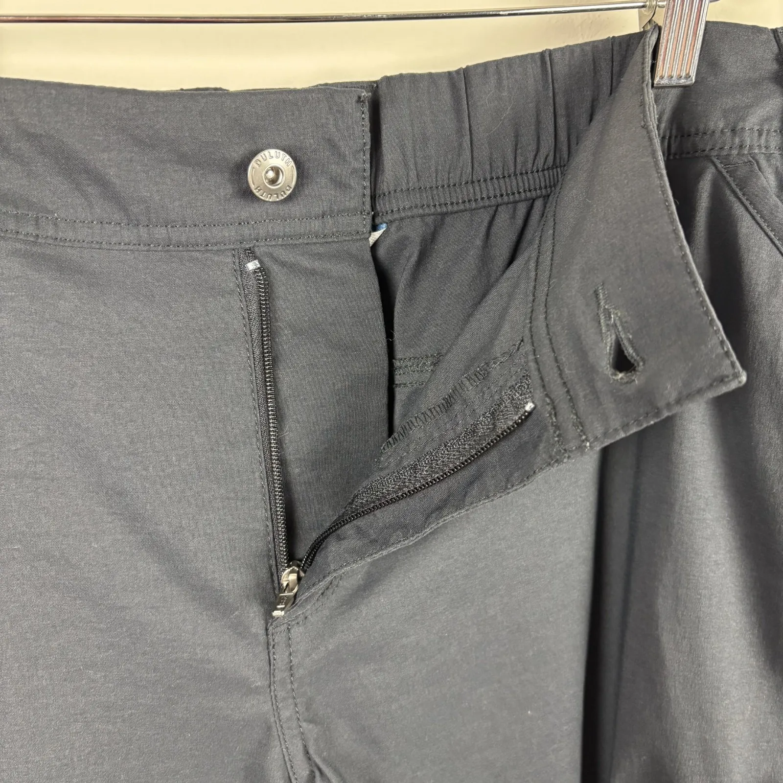 Duluth Trading Co Shorts Womens 18W Black Dry On The‎ Fly 10" Cargo Outdoor Plus - Image 4