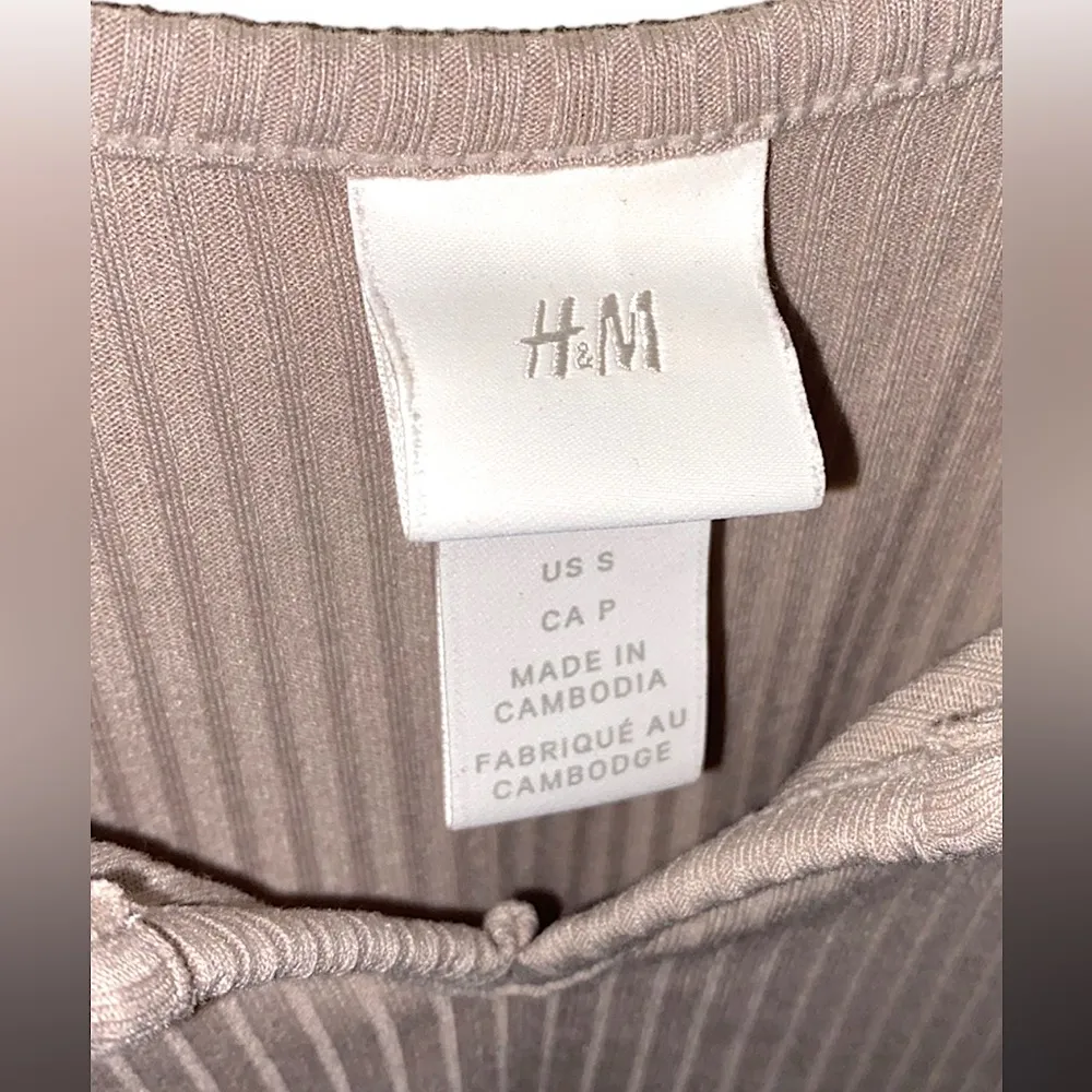 H&M tan bodysuit - Image 4