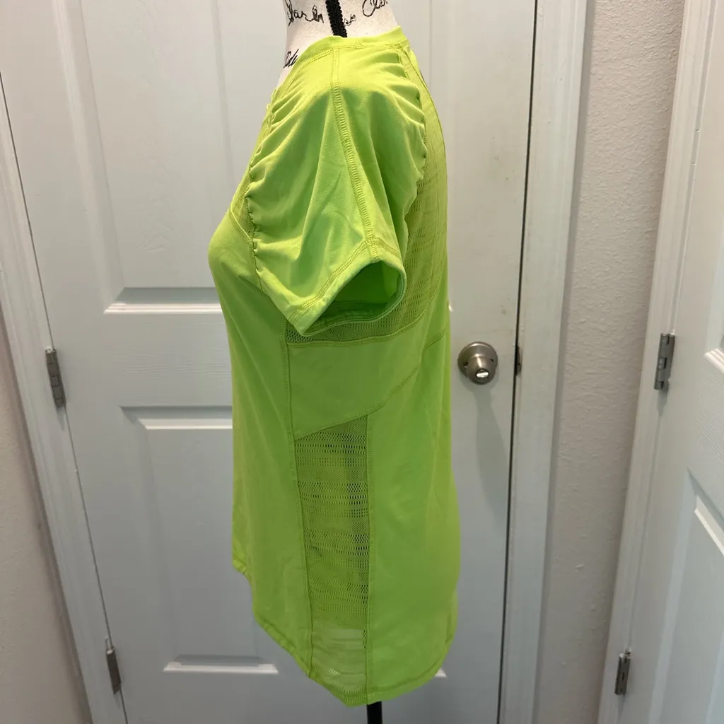 Roxy  Yellow Green Short Sleeve Tee - Image 2